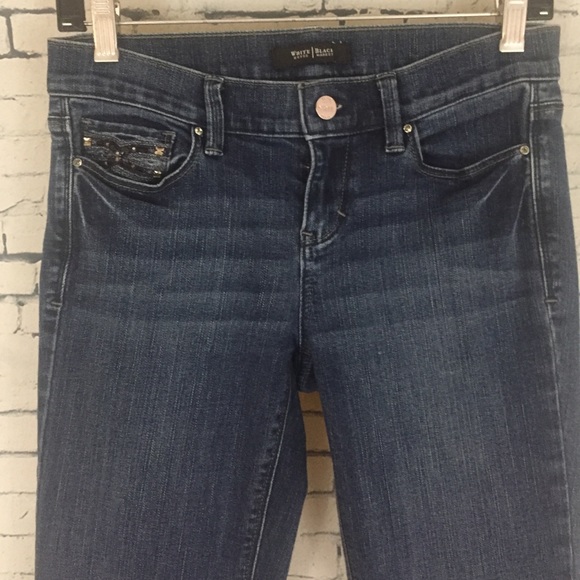 White House Black Market Jeans Noir Flare Sz 2R - Picture 2 of 8